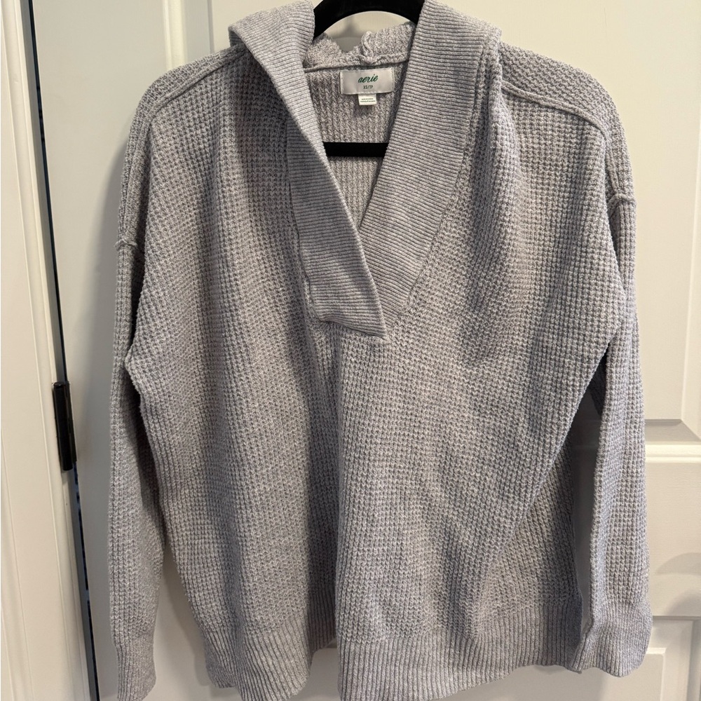 Aerie Gray V-Neck Sweater